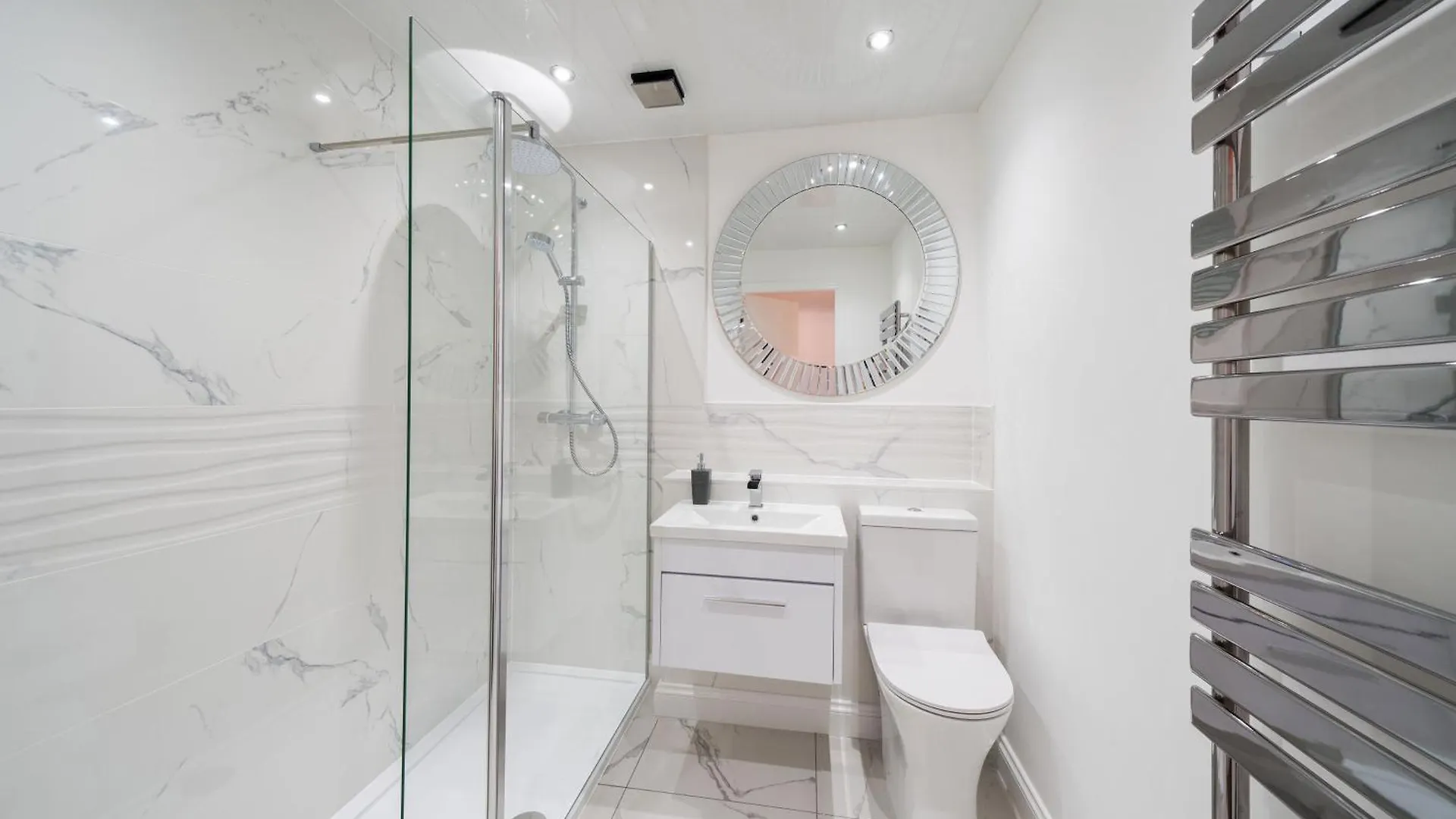 Twin Bridges Apartment Dundee