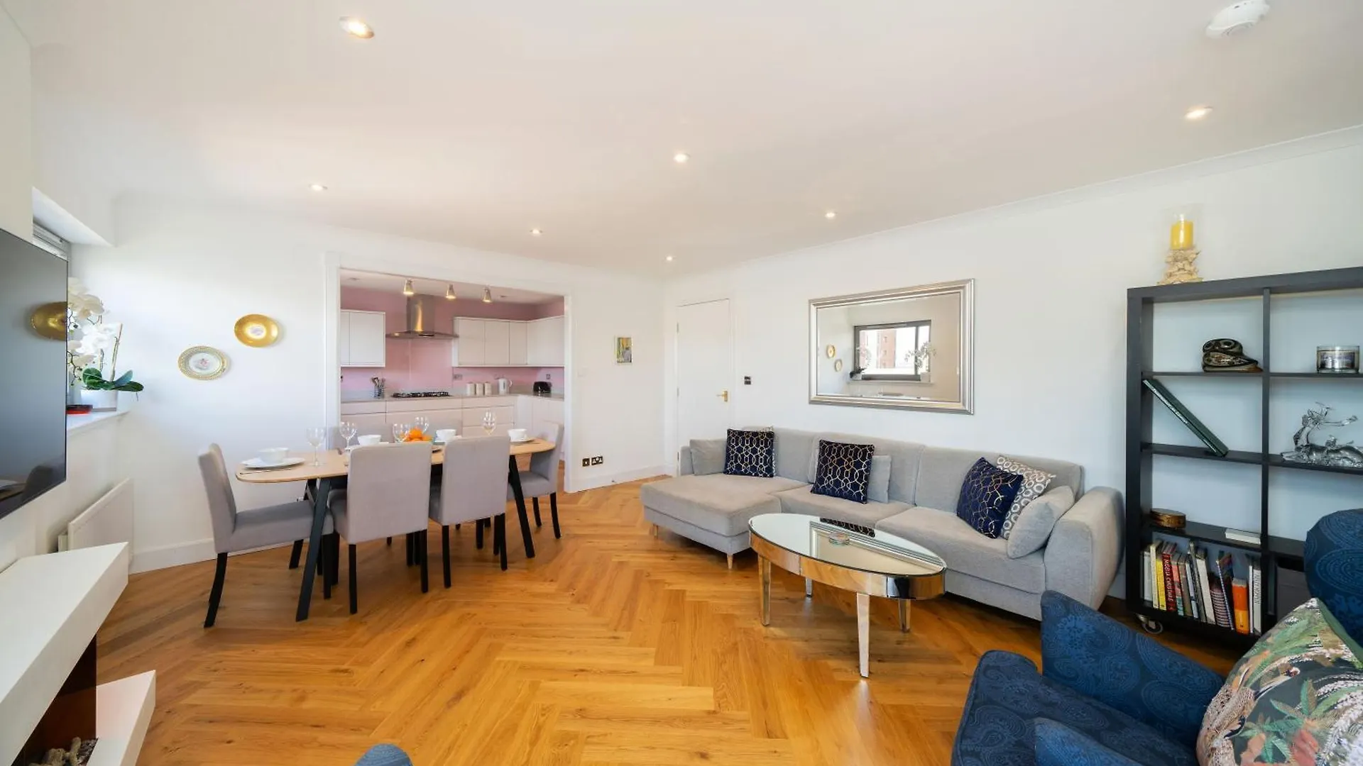 Twin Bridges Apartment Dundee