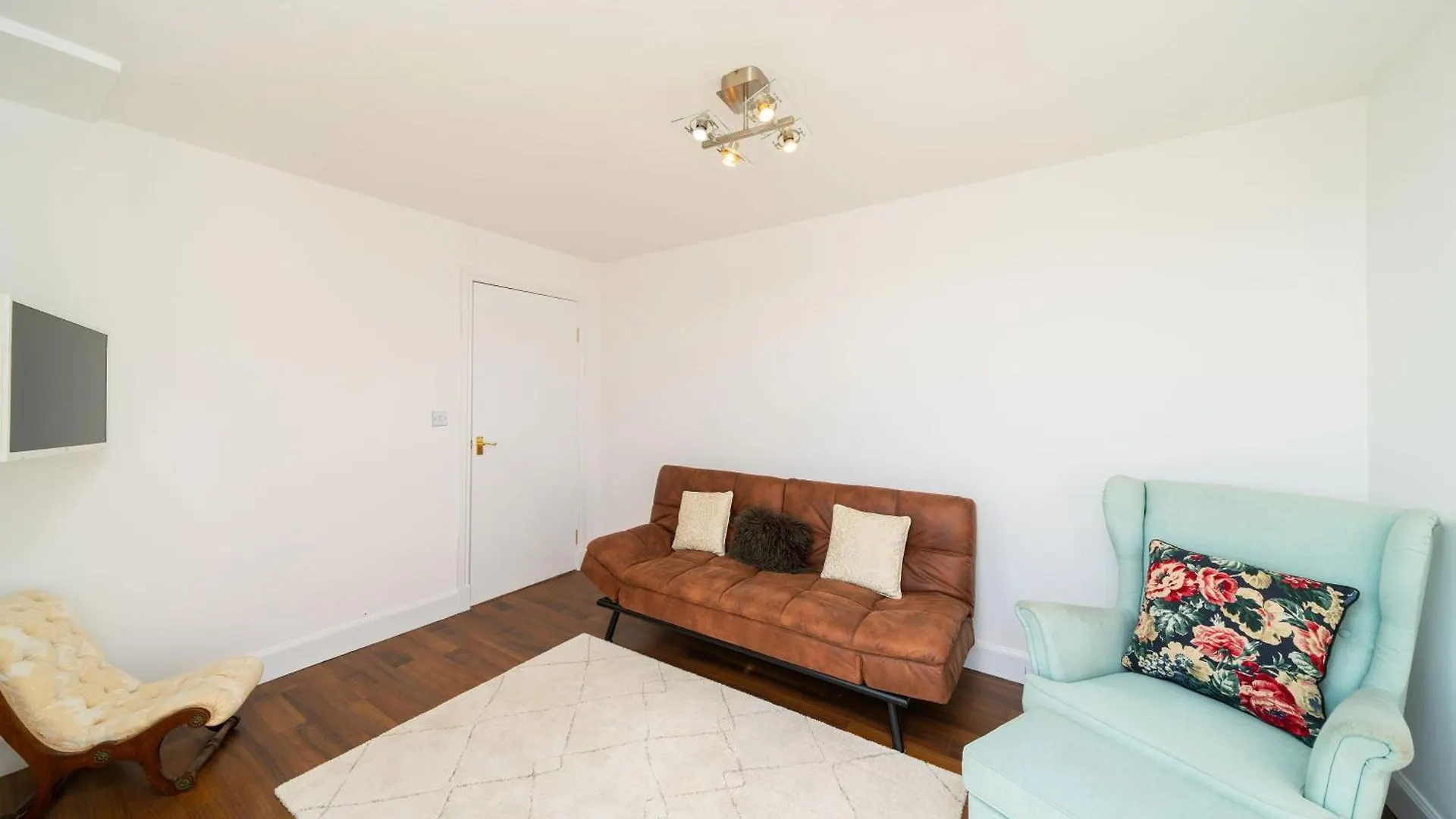 Twin Bridges Apartment Dundee