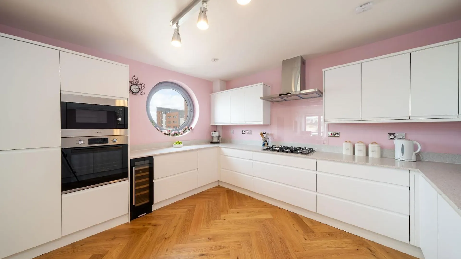 Twin Bridges Apartment Dundee