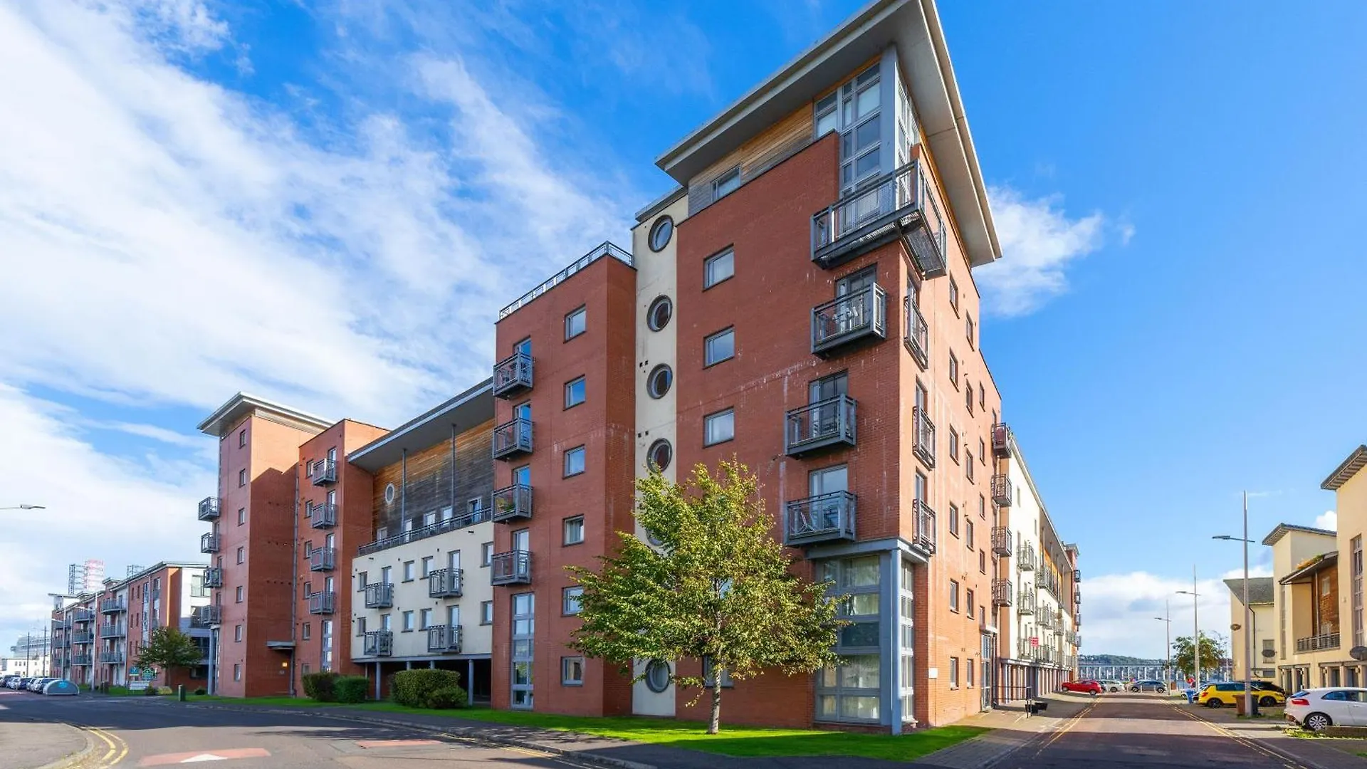 Twin Bridges Apartment Dundee